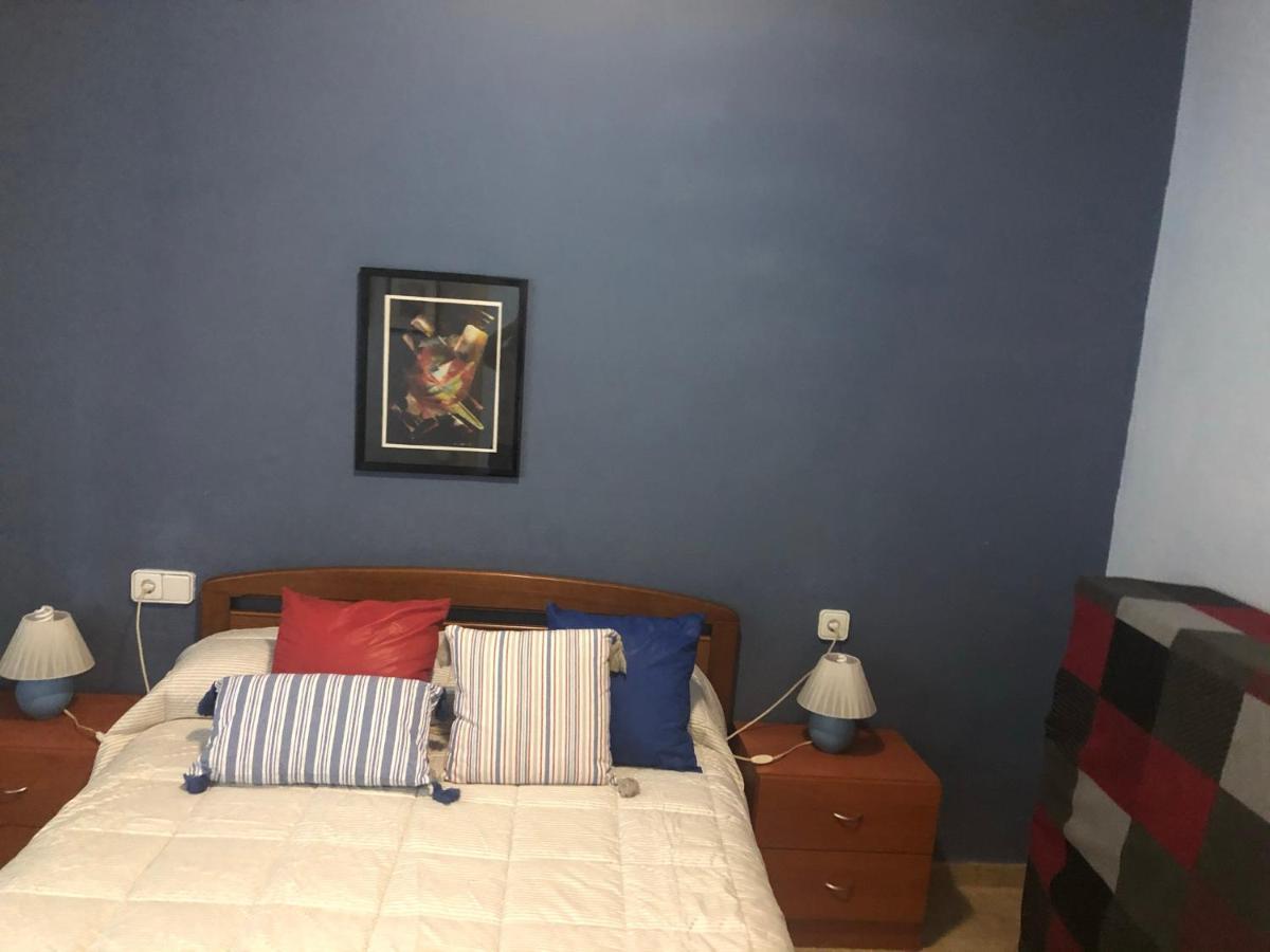 Apartamento En Primera Linea De Mar Sant Carles De La Rapita Luaran gambar